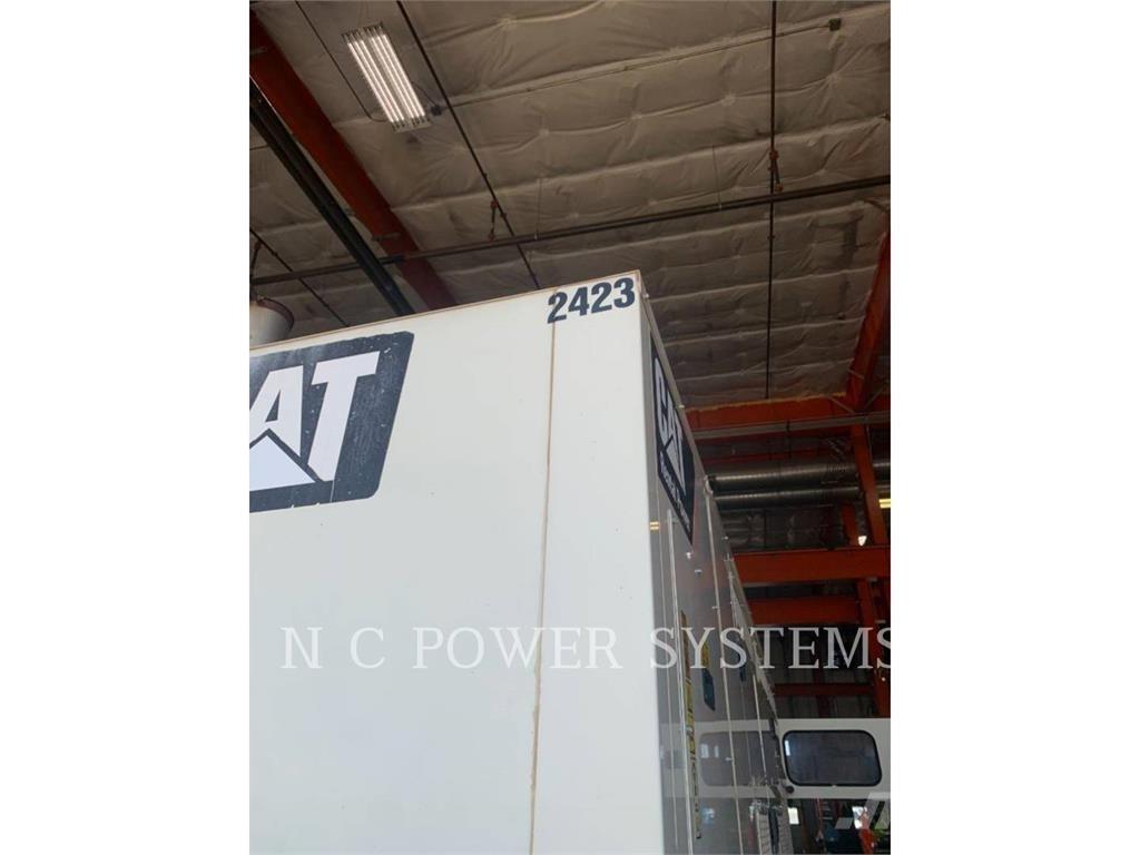 CAT XQ200N مولدات أخرى