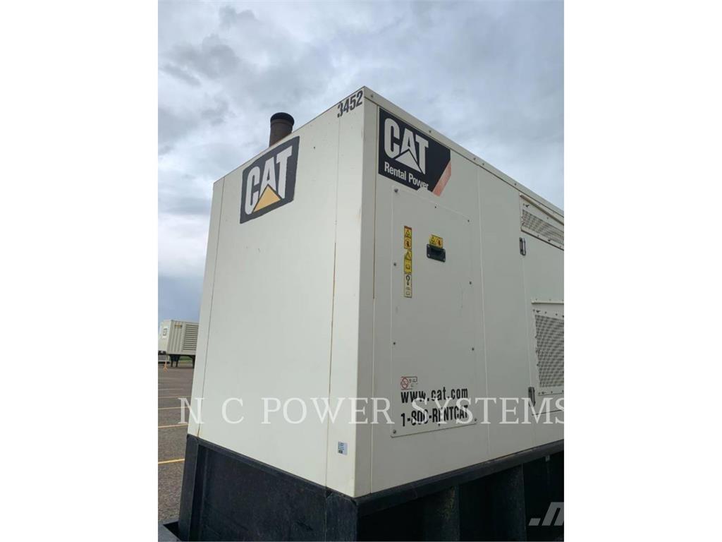CAT XQ200N مولدات أخرى