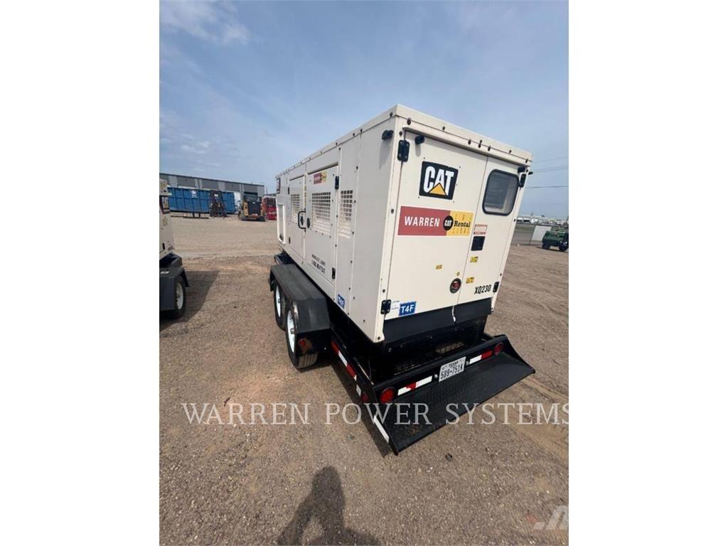 CAT XQ230 T4F مولدات أخرى