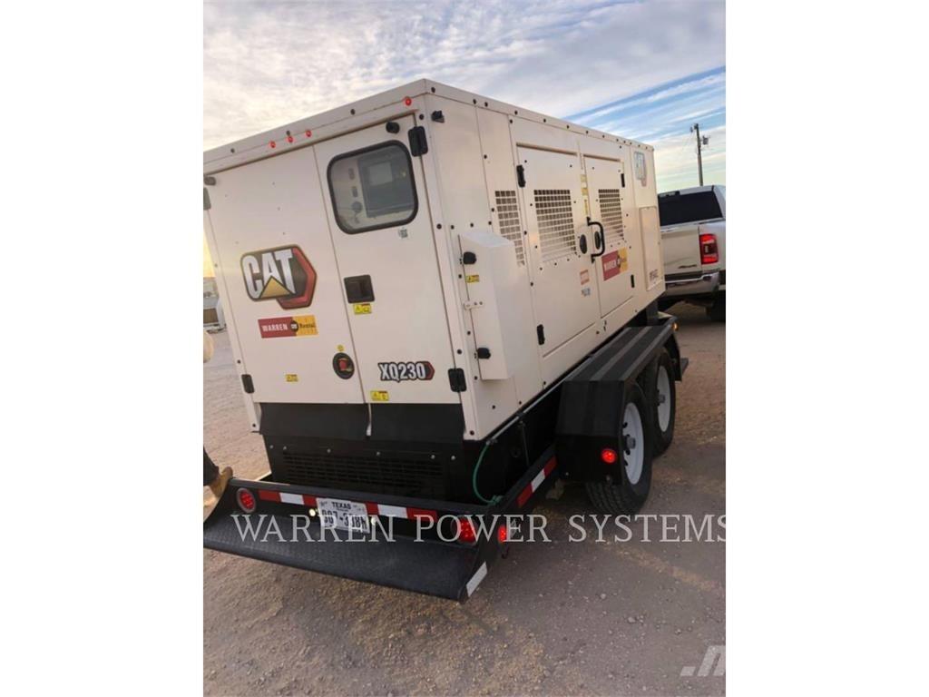 CAT XQ230 T4F مولدات أخرى
