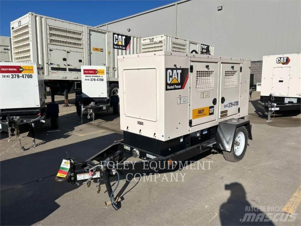 CAT XQ60KVA مولدات أخرى