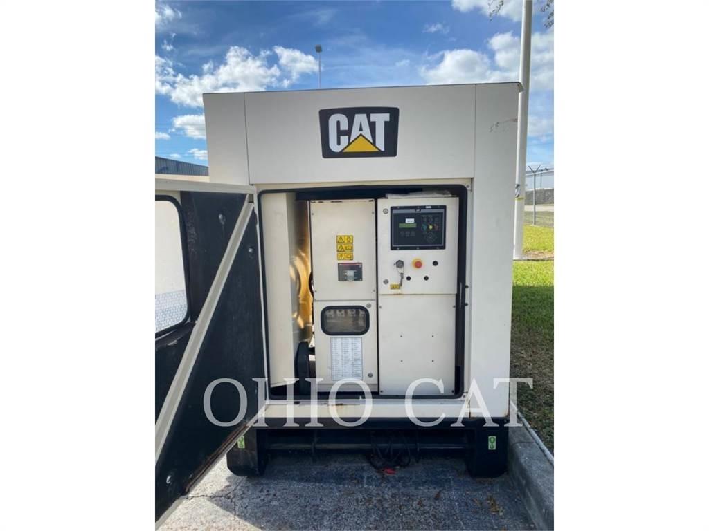 CAT XQP 500 مولدات أخرى