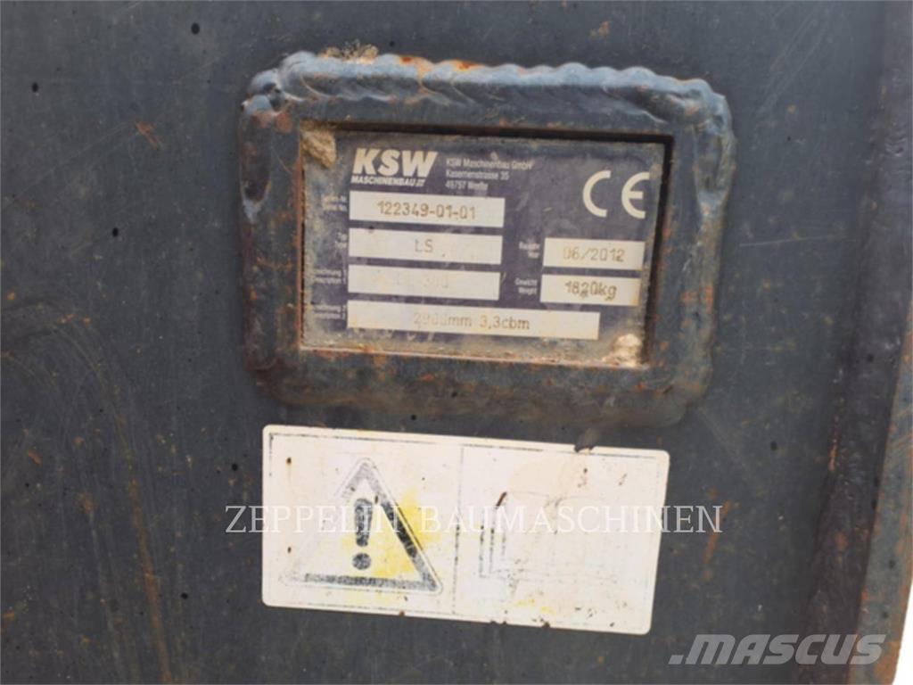 Doosan DL300 لوادر بعجل