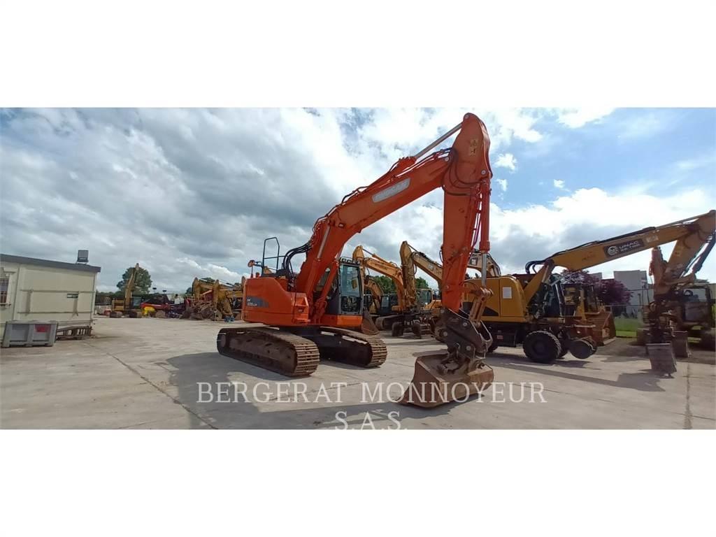 Doosan DX235LCR حفارات زحافة