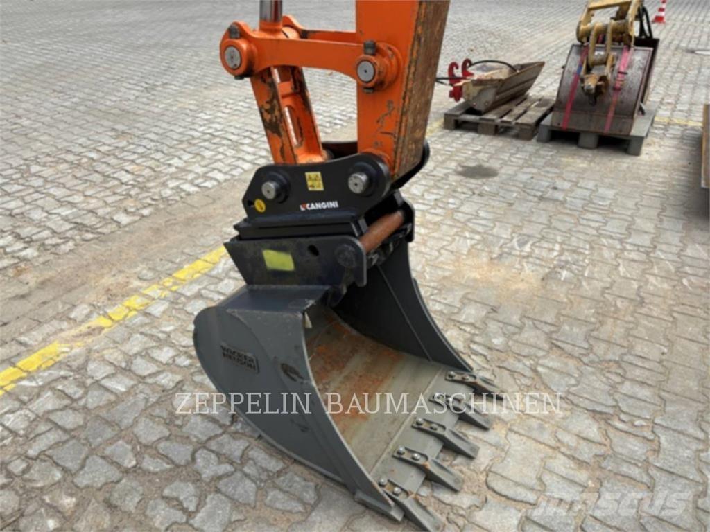 Doosan DX85R-3 حفارات زحافة
