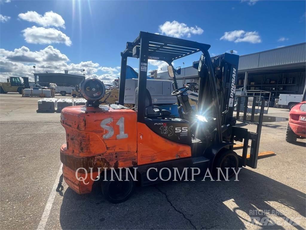 Doosan GC55C-5 شاحنات ذات رافعات شوكية - أخرى
