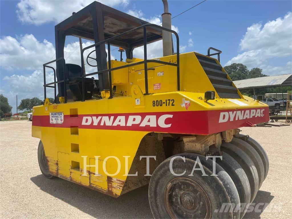 Dynapac CP271 مداحل ذات إطارات هوائية