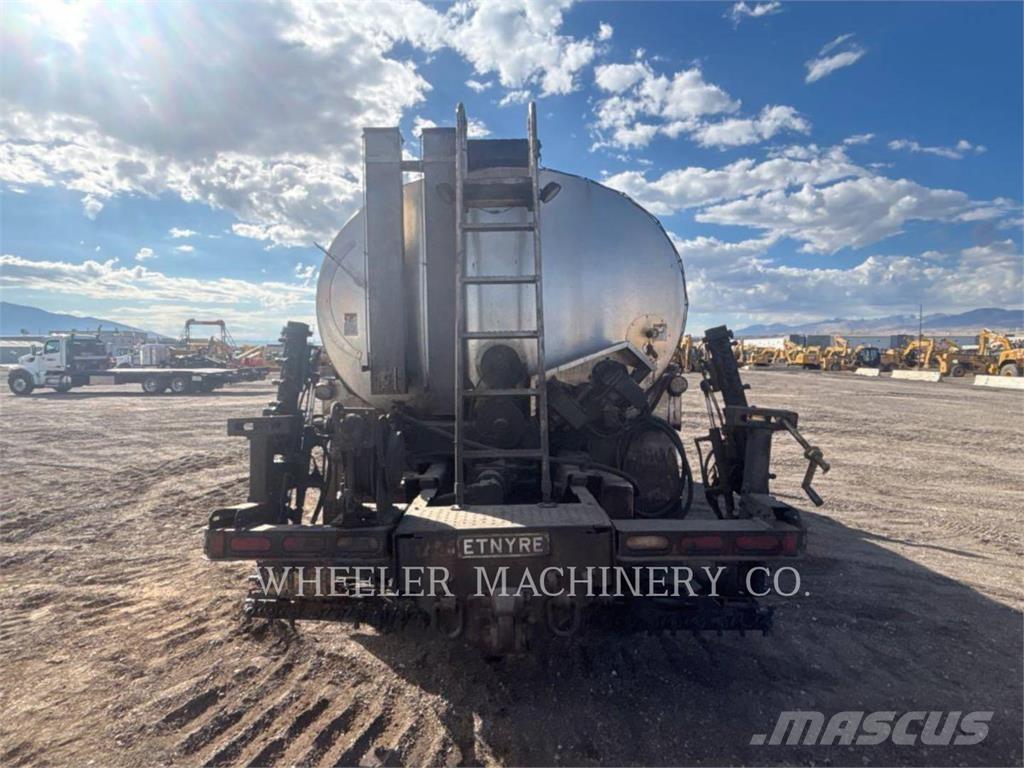  E.D. ETNYRE DIST 3500 رشاشات بيتومين