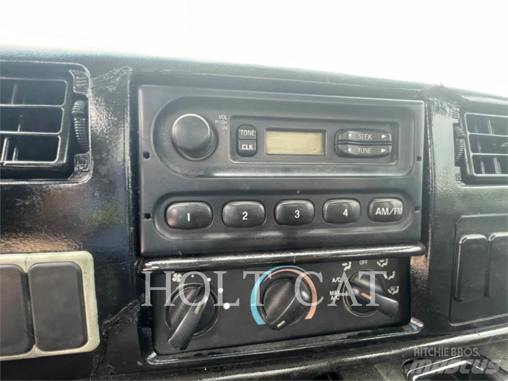 Ford F750 شاحنات ذات صهاريج