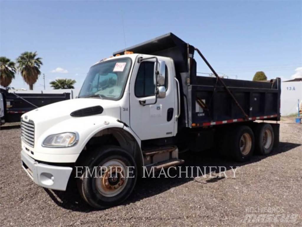 Freightliner M2 106 شاحنات ذات صهاريج