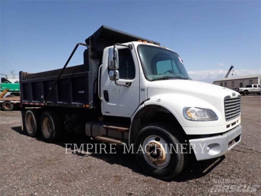 Freightliner M2 106 شاحنات ذات صهاريج