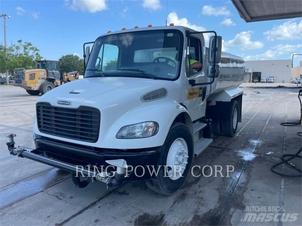 Freightliner WT2500 شاحنات ذات صهاريج