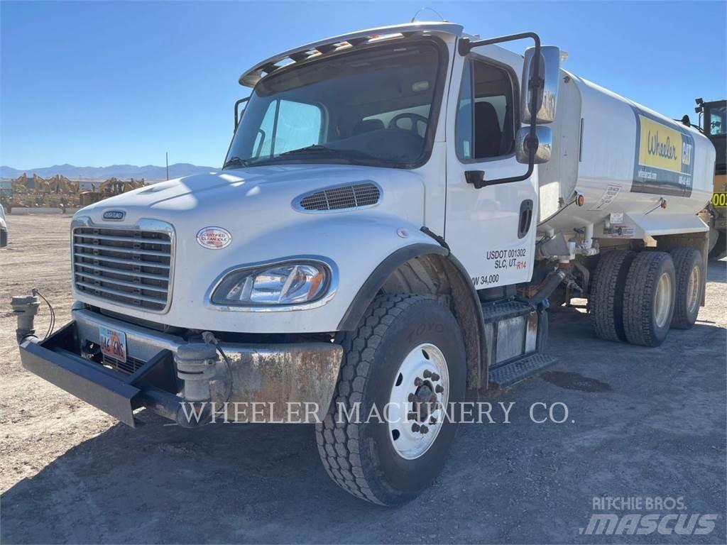 Freightliner WT4000 A شاحنات ذات صهاريج