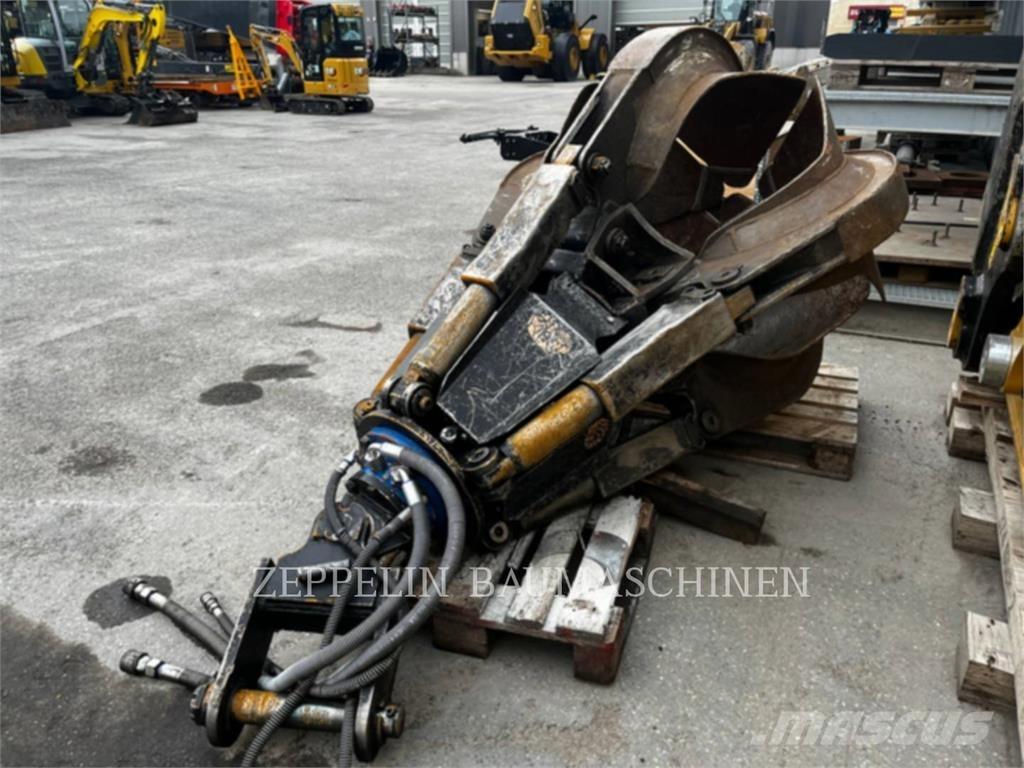 Fuchs MHL335E حفارات هدم