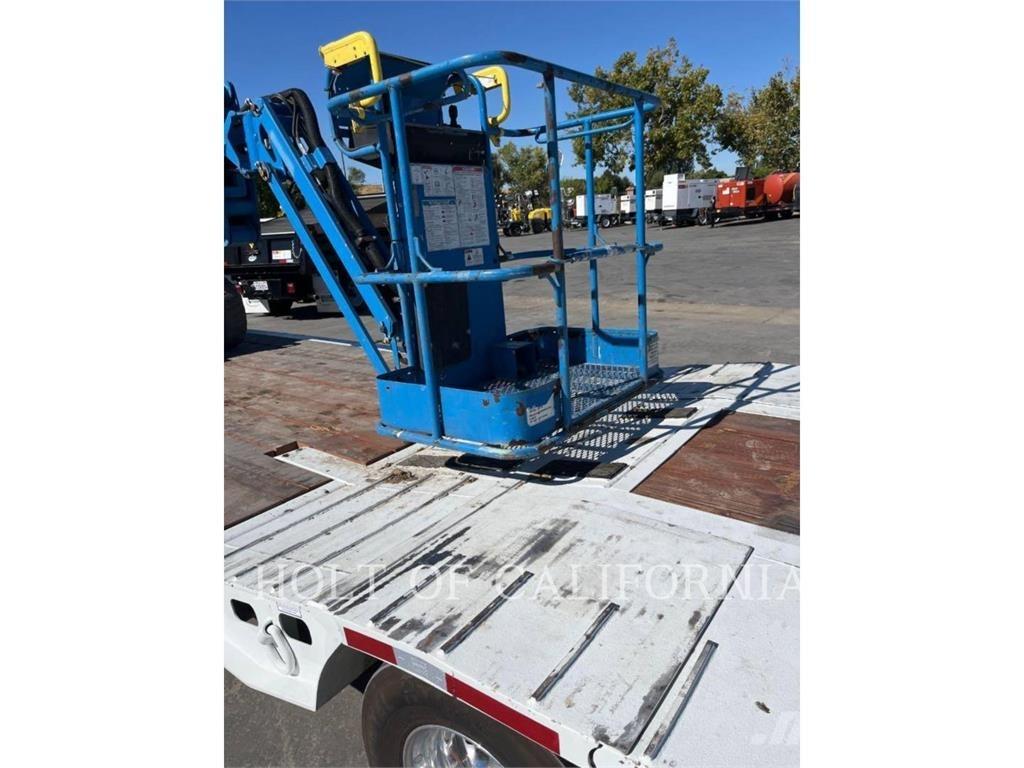 Genie BOOM Z40 رافعات سلة مفصلية