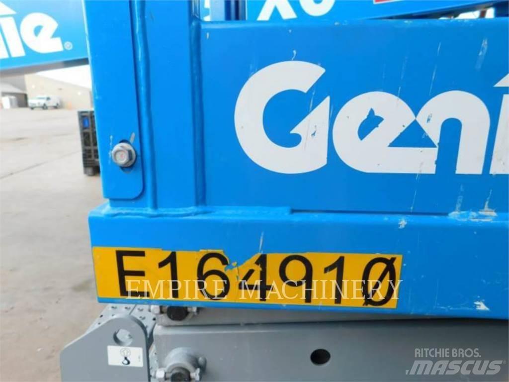 Genie GS1330 رافعات سلة مفصلية