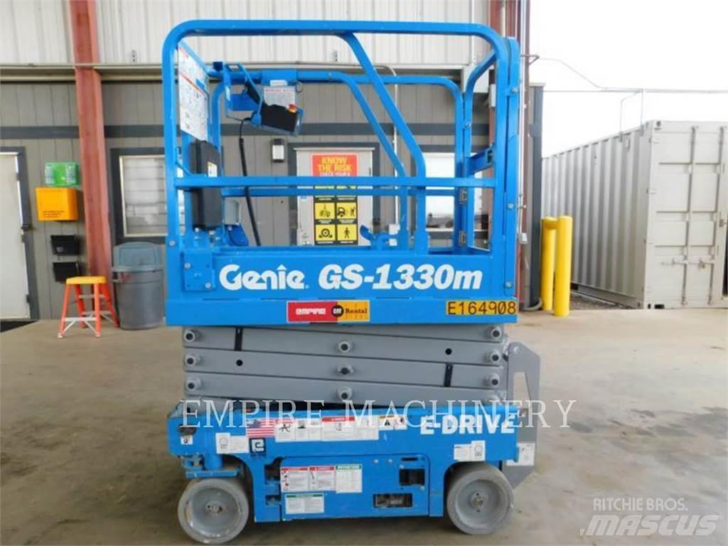 Genie GS1330 رافعات سلة مفصلية
