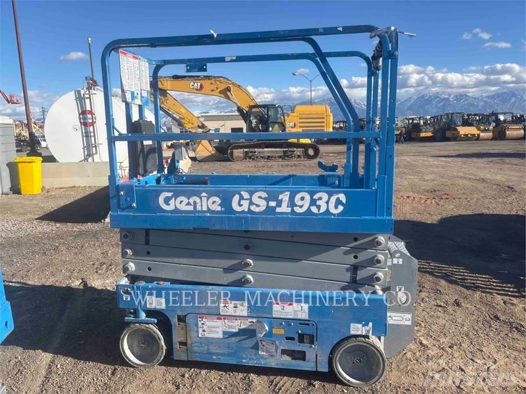 Genie GS1930 رافعات مقصية الشكل