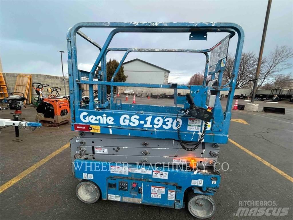 Genie GS1930 رافعات مقصية الشكل