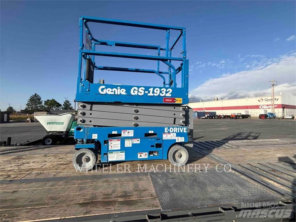 Genie GS1932 رافعات مقصية الشكل