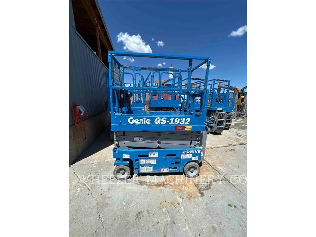 Genie GS1932 رافعات مقصية الشكل