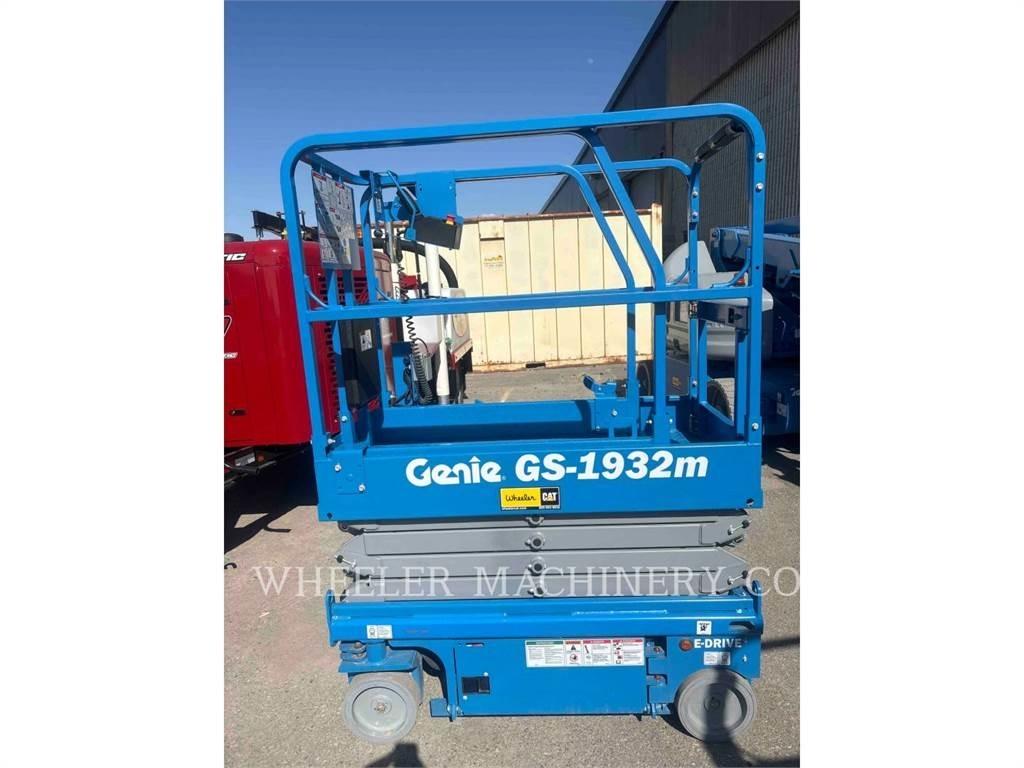 Genie GS1932M رافعات مقصية الشكل