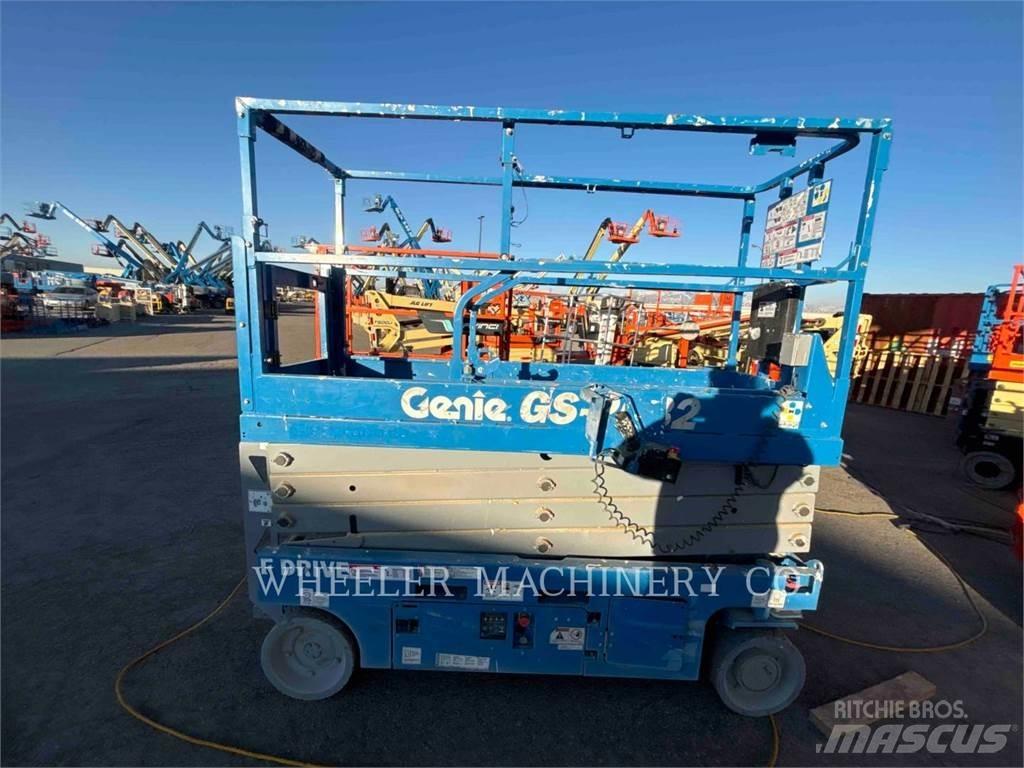 Genie GS2632 رافعات مقصية الشكل