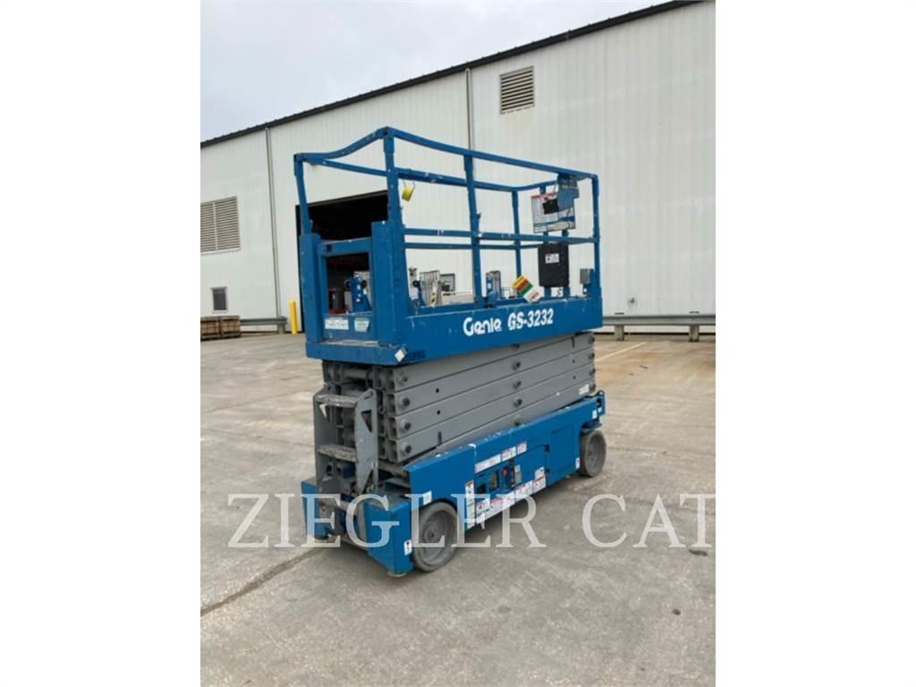 Genie GS3232 رافعات مقصية الشكل