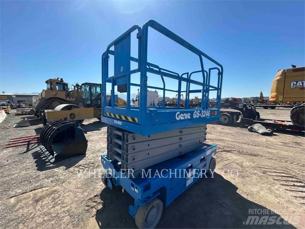 Genie GS3246 رافعات مقصية الشكل