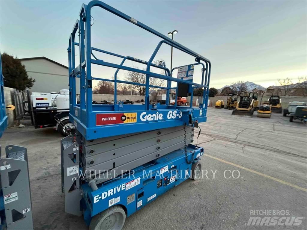 Genie GS3246 رافعات مقصية الشكل