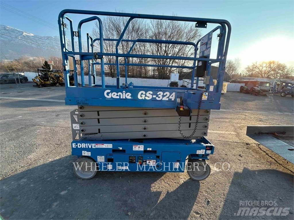 Genie GS3246 رافعات مقصية الشكل