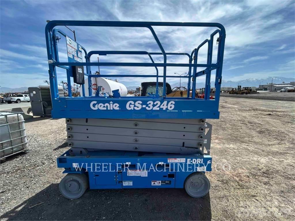 Genie GS3246 رافعات مقصية الشكل