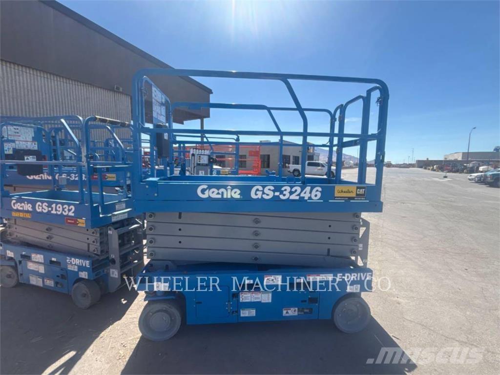 Genie GS3246 رافعات مقصية الشكل