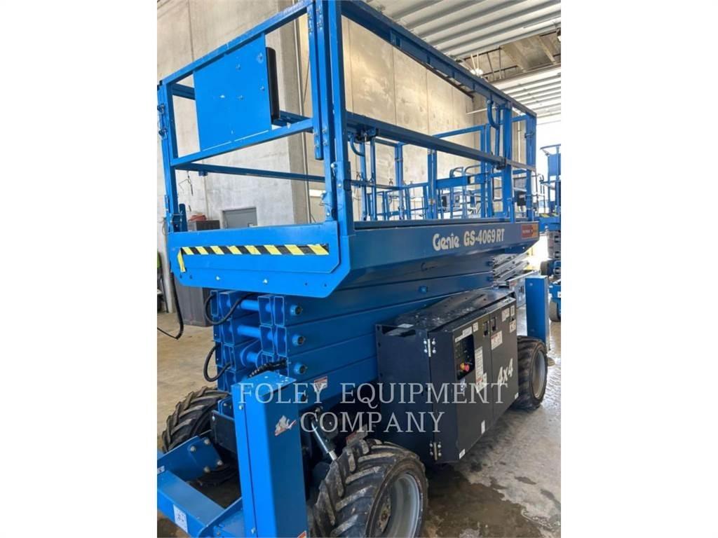 Genie GS4069RTDO رافعات مقصية الشكل