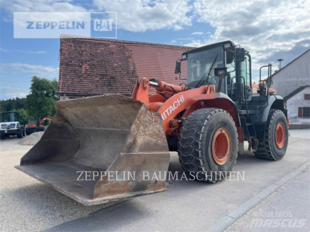 Hitachi ZW220 لوادر بعجل