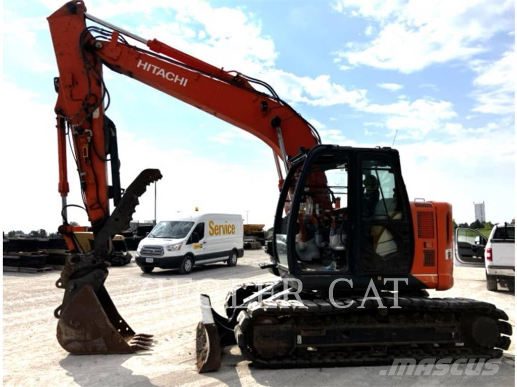 Hitachi ZX135 حفارات زحافة
