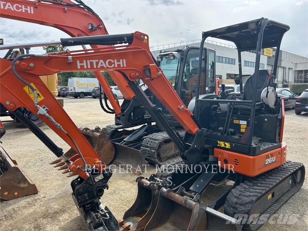 Hitachi ZX26U-6 حفارات زحافة