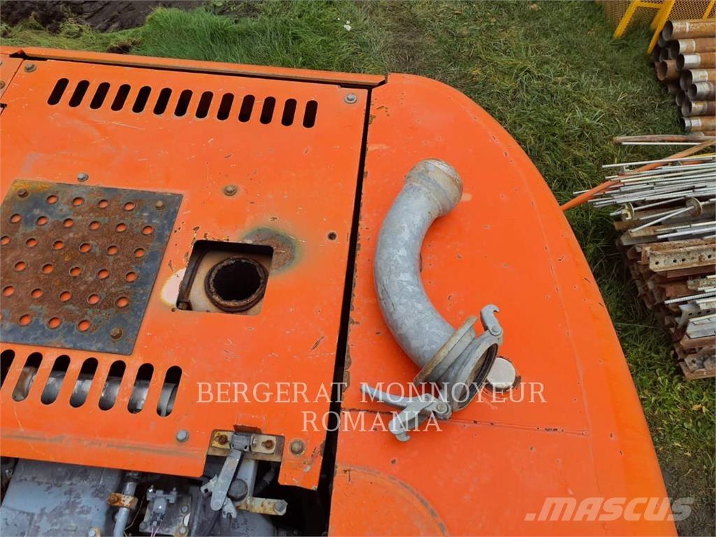 Hitachi ZX280LCN-3 حفارات زحافة