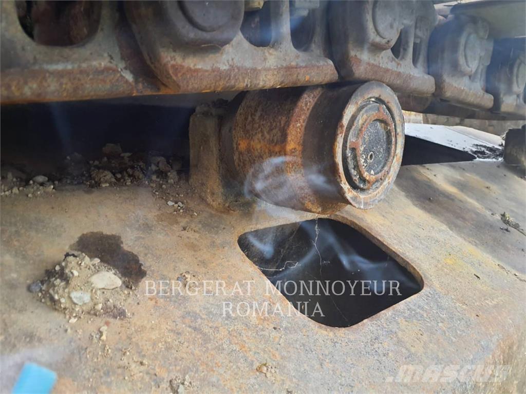 Hitachi ZX280LCN-3 حفارات زحافة