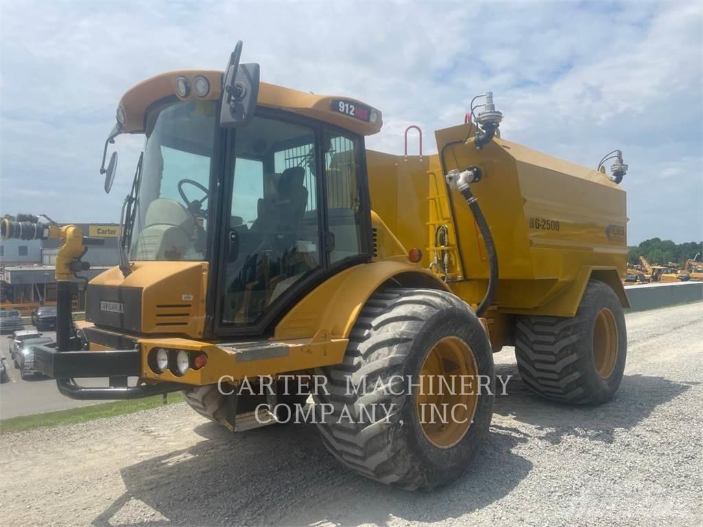 Hydrema HYD 912HM شاحنات ذات صهاريج