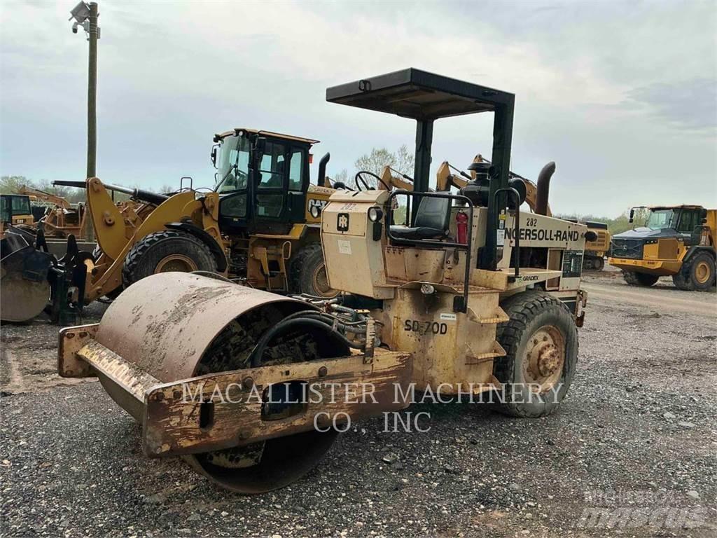 Ingersoll Rand SD70 مداحل أحادية الأسطوانة