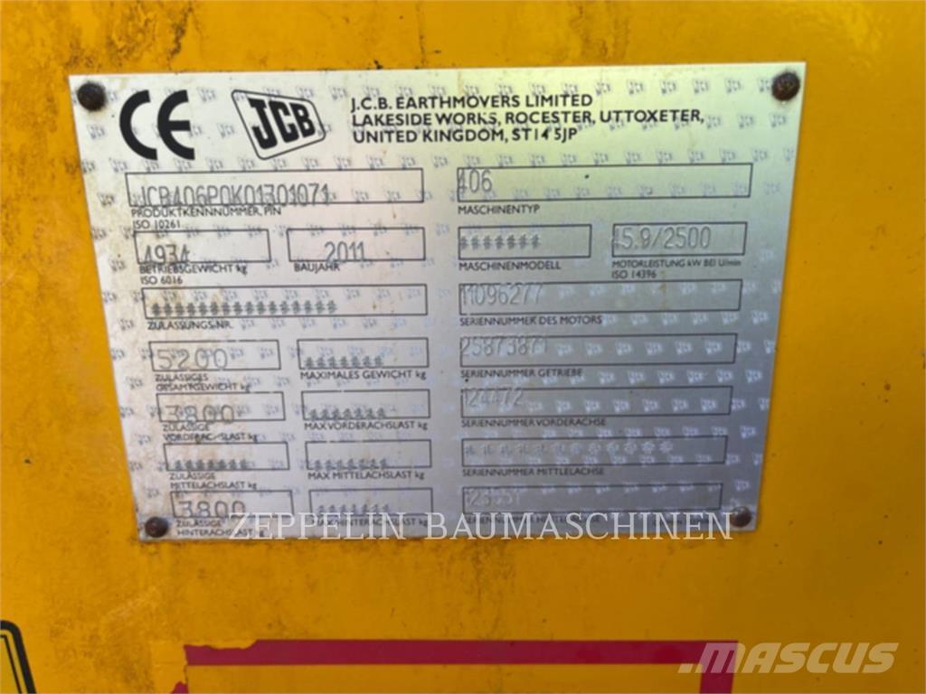 JCB 406 لوادر بعجل