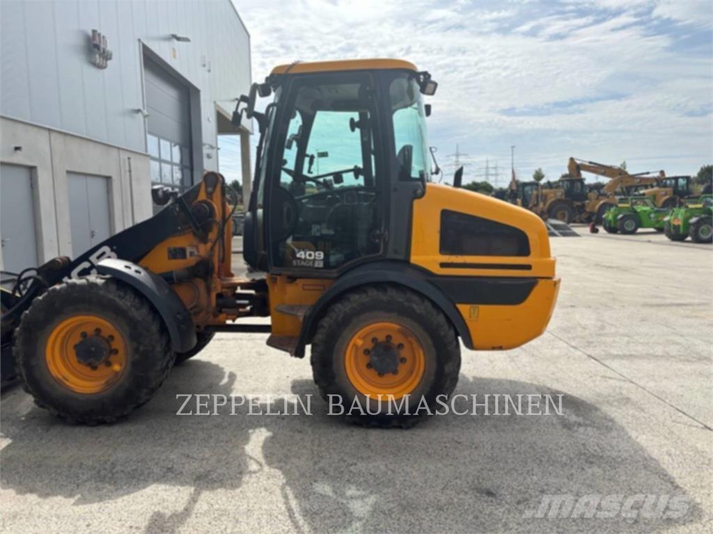 JCB 409 لوادر بعجل