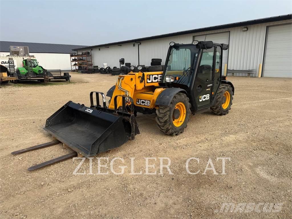 JCB 525-60 مناولات متداخلة
