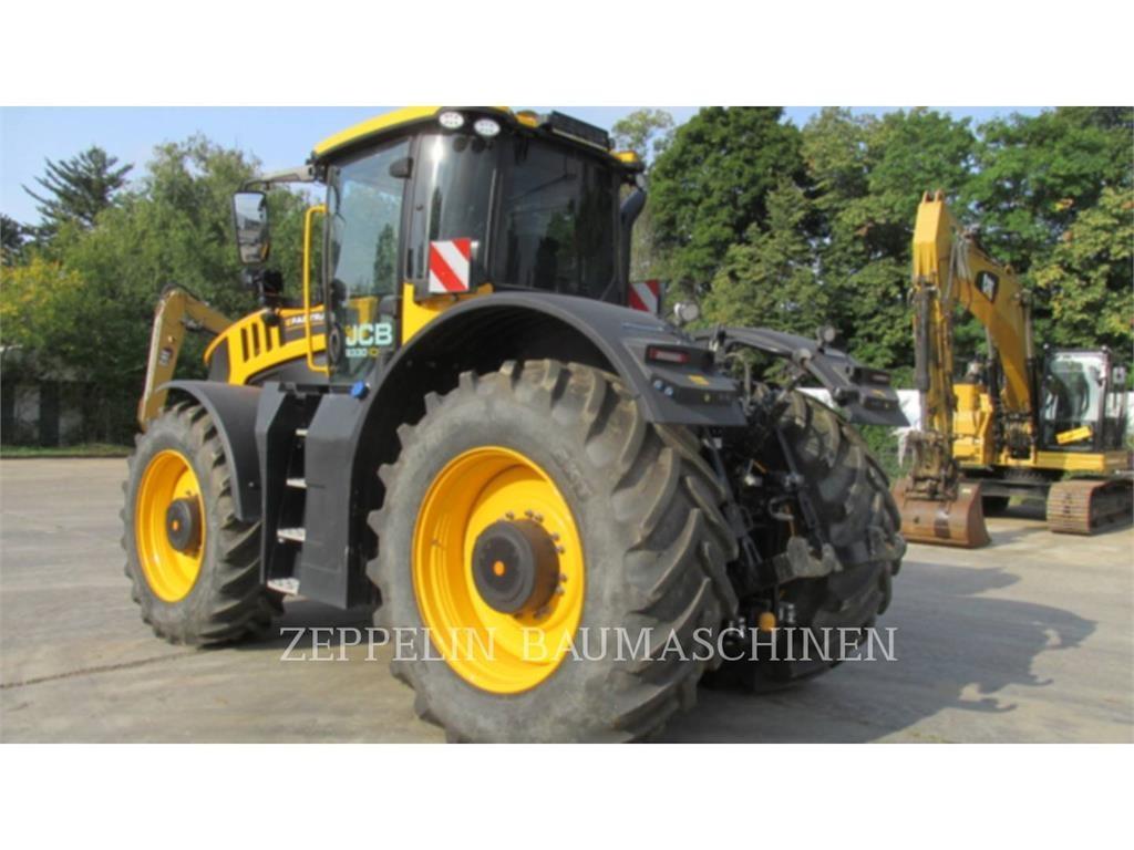 JCB 8330 شاحنات