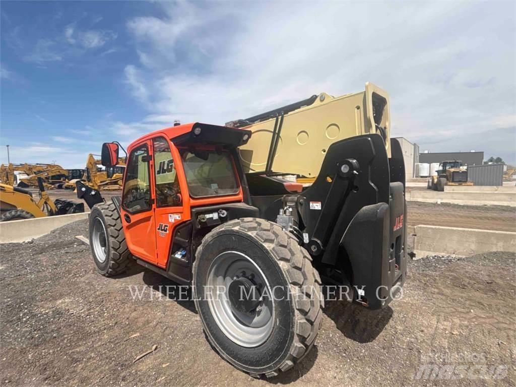 JLG 1055 مناولات متداخلة