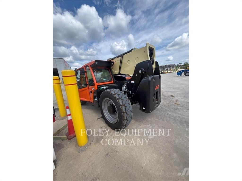 JLG 1255C مناولات متداخلة