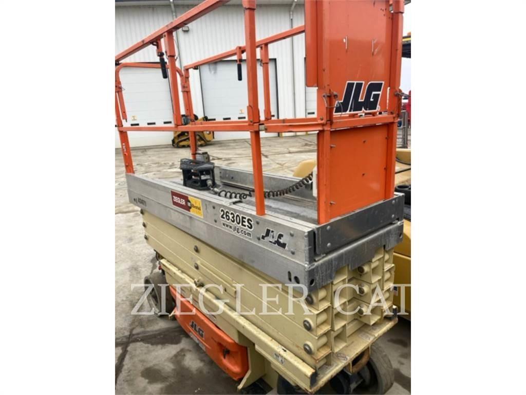 JLG 2630ES رافعات مقصية الشكل