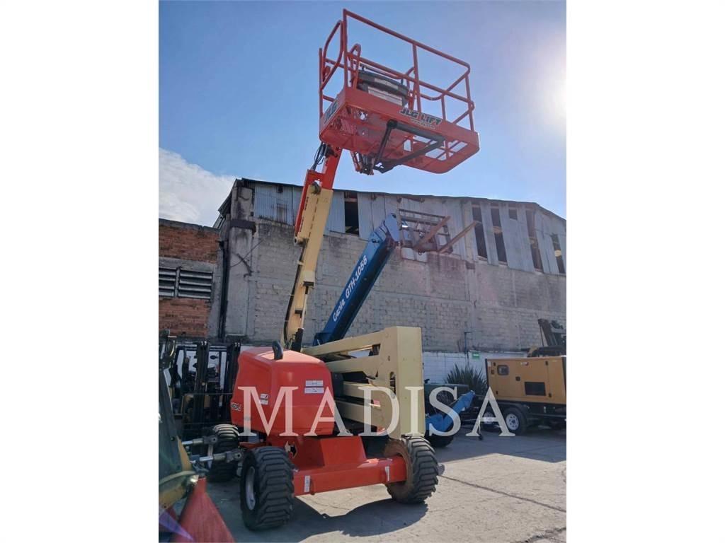 JLG 450AJ 4WD رافعات سلة مفصلية