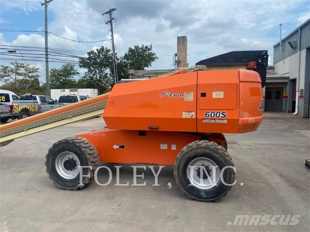JLG 600S رافعات سلة مفصلية